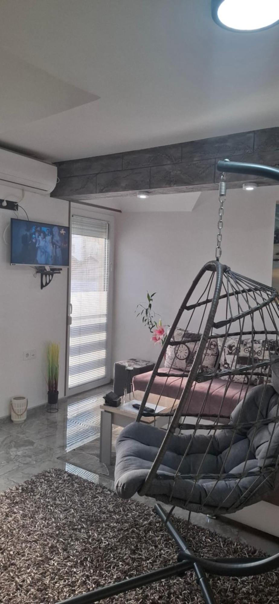 באינה באשטה Apartments Ivanovic Center City מראה חיצוני תמונה